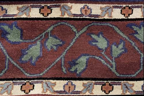 Avondale arts and crafts rug closeup 3