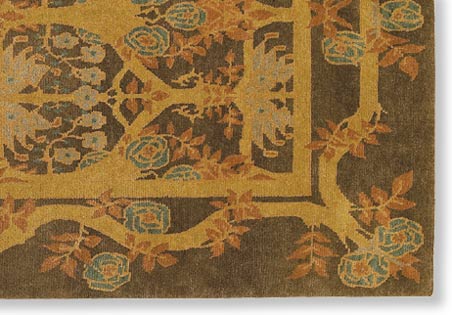 Craftsman rose garland rug, fall colorway closeup 1